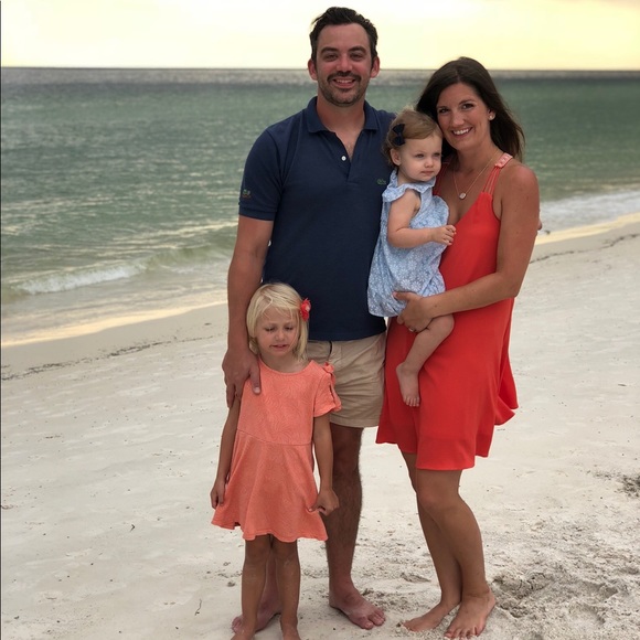 Meet your Posher, Jessica - Picture 2 of 2